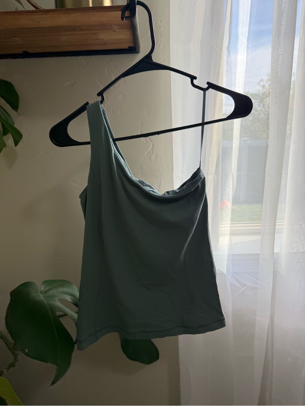 lululemon athletica One-Shoulder Tank Top in Sage Green